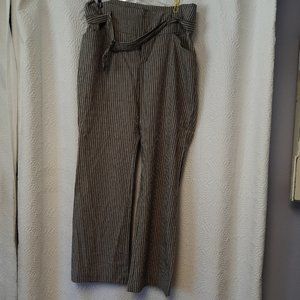 Beautiful Sundance catalog gray and white striped linen blend pants size 12